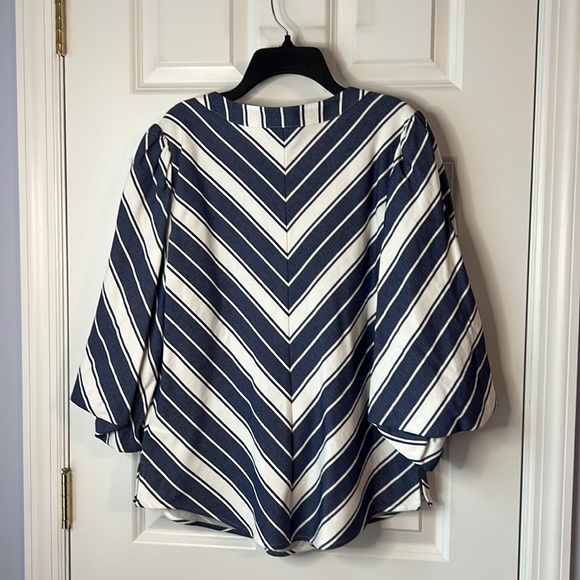 Kate Spade ladies top, size L - Picture 2 of 10